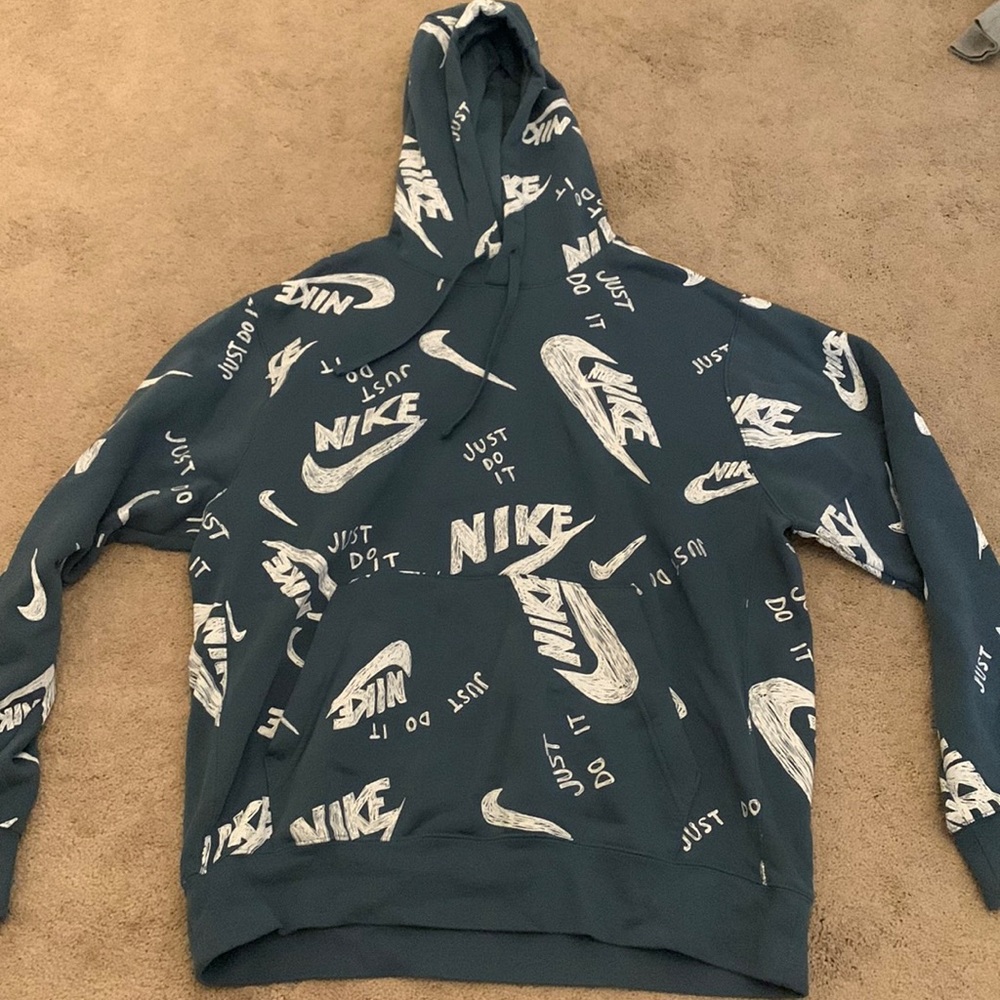 Blue Nike sweatshirt large